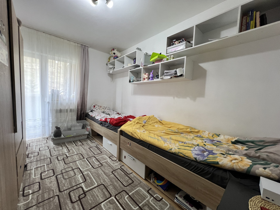 Apartament de 2 camere, 42 mp, 2 balcoane, str Stejarului
