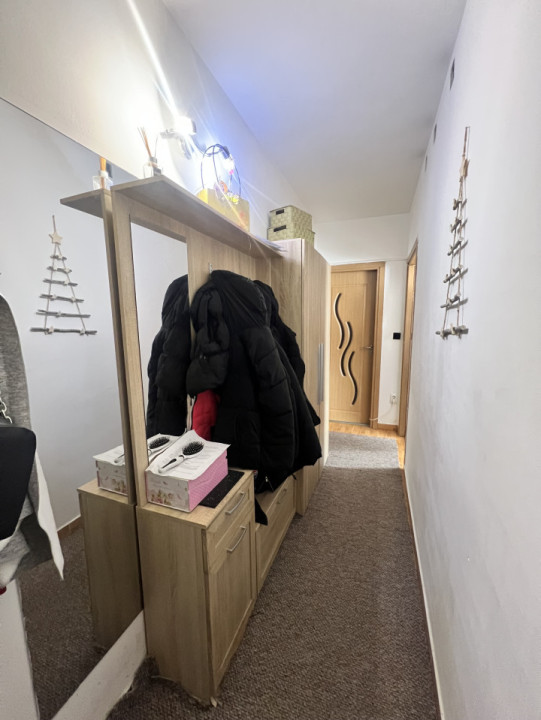 Apartament de 2 camere, 42 mp, 2 balcoane, str Stejarului