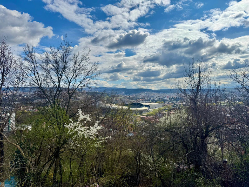 Casă 140 mp utili, teren 928 mp, zona Parcul Cetățuia, cartier Gruia