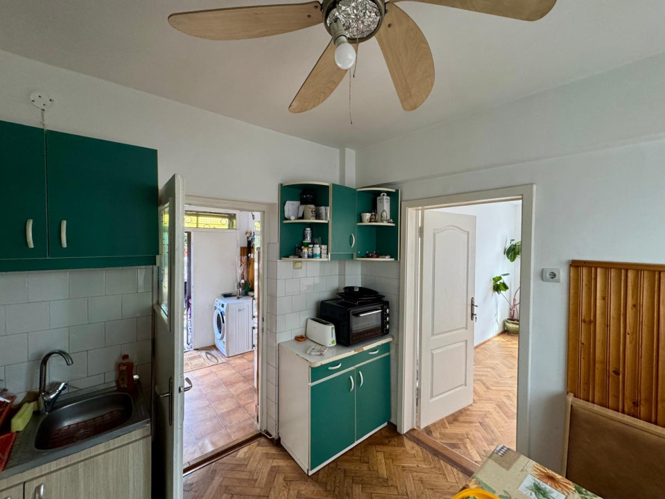 Casă 140 mp utili, teren 928 mp, zona Parcul Cetățuia, cartier Gruia