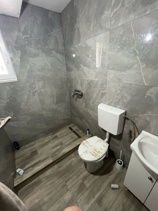 Casa individuala, 120mp, 500mp teren. Dezmir