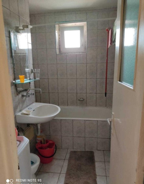 Apartament 1 camera, 42 mp, finisat, decomandat, zona strazii Arinilor