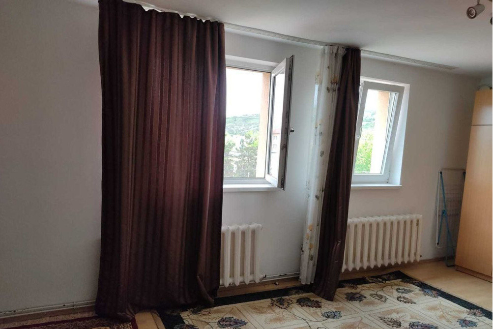 Apartament 1 camera, 42 mp, finisat, decomandat, zona strazii Arinilor