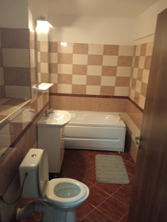 Apartament cu o cameră, mobilat și utilat Între Lacuri