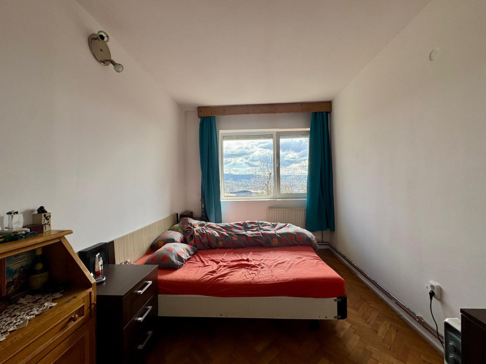 Casă 140 mp utili, teren 928 mp, zona Parcul Cetățuia, cartier Gruia