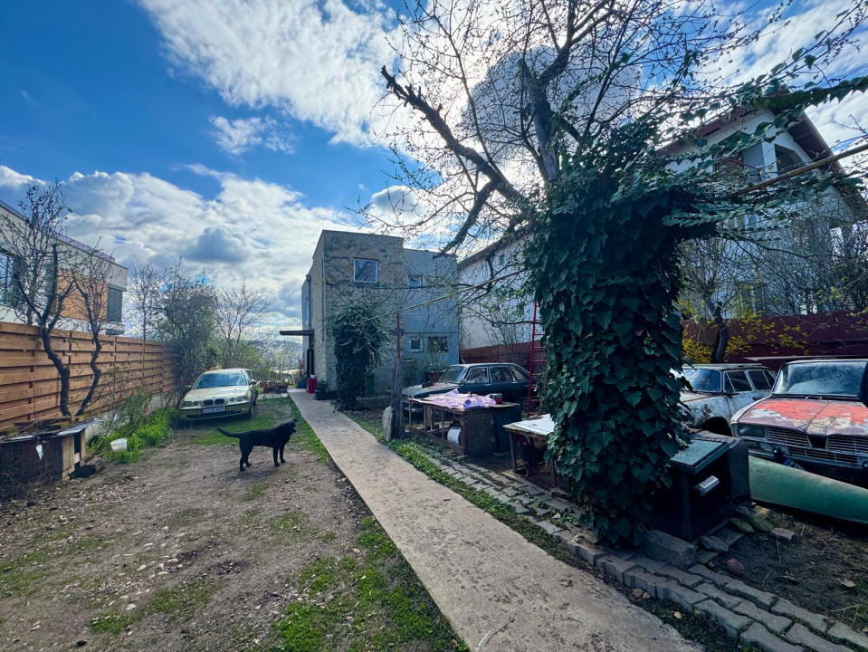 Casă 140 mp utili, teren 928 mp, zona Parcul Cetățuia, cartier Gruia