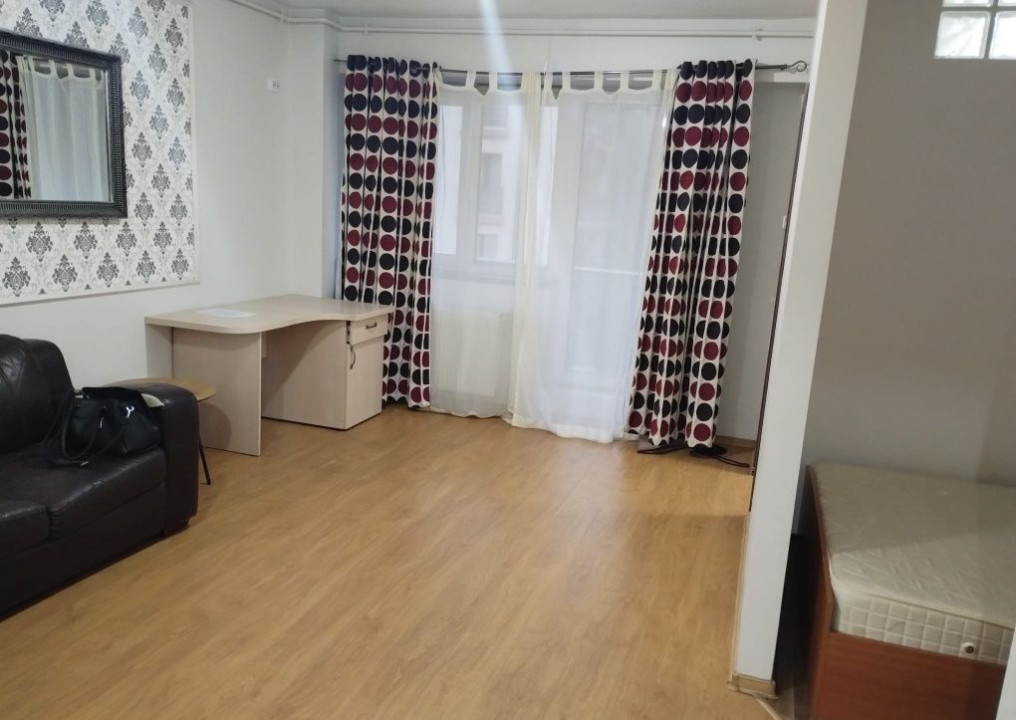 Apartament tip studio cu nisa de dormit in zona FSEGA