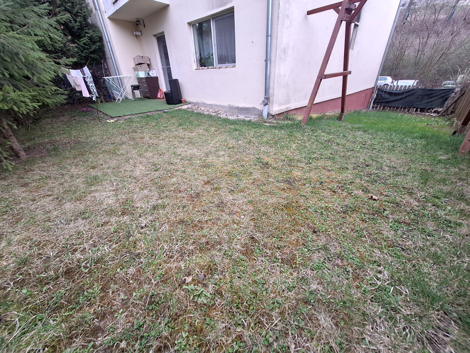 Apartament cu 3 camere, 53 mp, parcare, gradina, zona Teilor