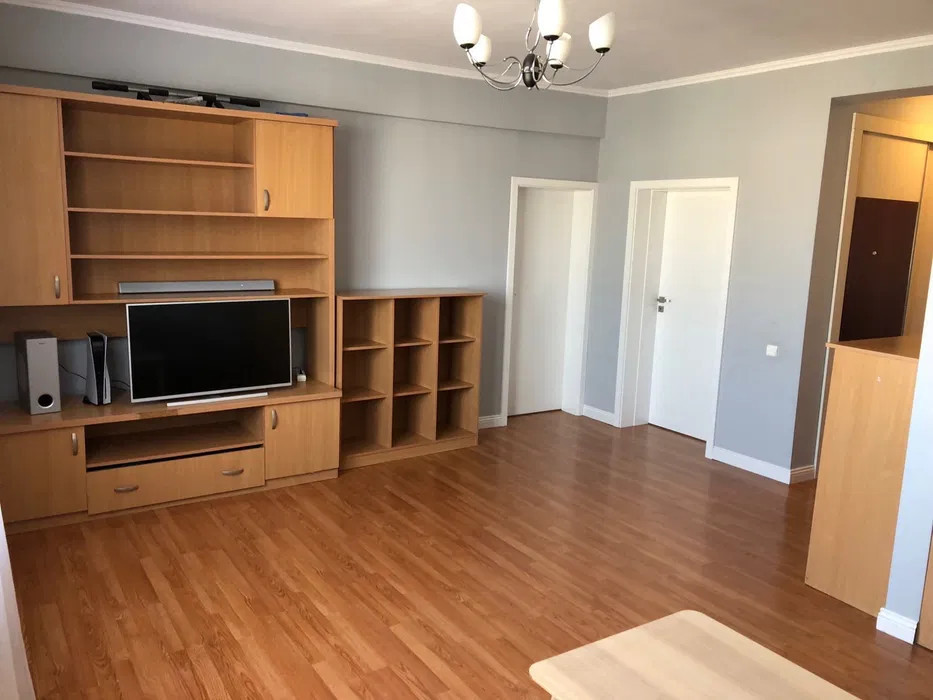 Apartament cu 2 camere decomandate si o priveliste superba pe Calea Dorobantilor