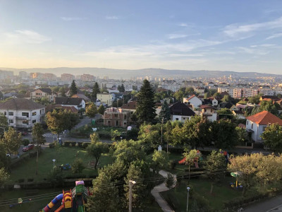 Apartament cu 2 camere decomandate si o priveliste superba pe Calea Dorobantilor