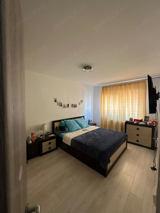 Apartament cu 2 camere, decomandat, parcare, zona Eroilor
