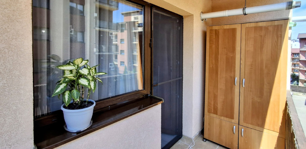 Apartament cu 2 camere, 62 mp, balcon, zona Stejarului