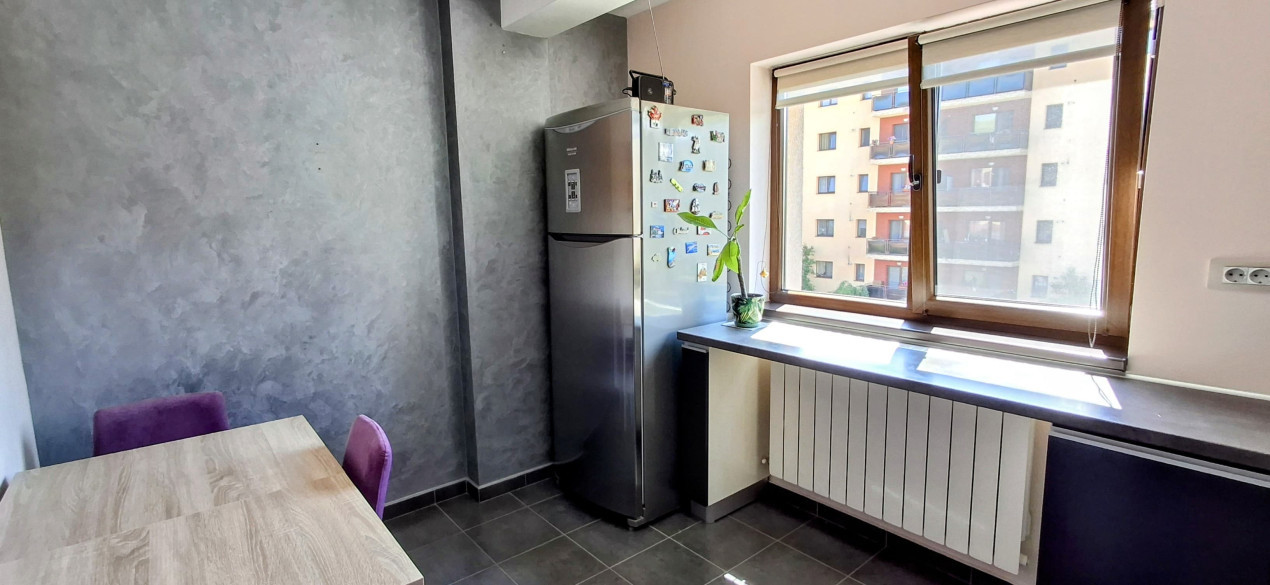 Apartament cu 2 camere, 62 mp, balcon, zona Stejarului