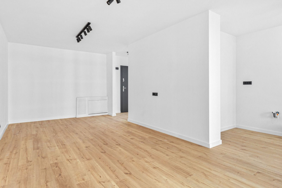 Apartament cu 2 camere, 58 mp+13 terasa, finisat,etaj intermediar, Zona Fabricii