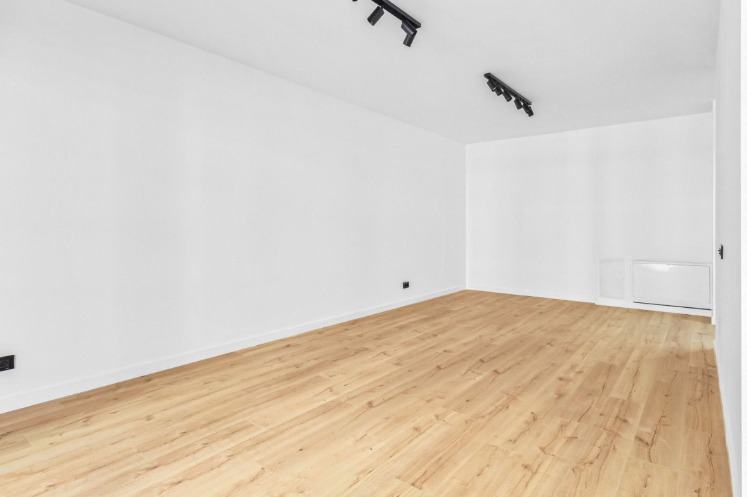 Apartament cu 2 camere, 58 mp+13 terasa, finisat,etaj intermediar, Zona Fabricii