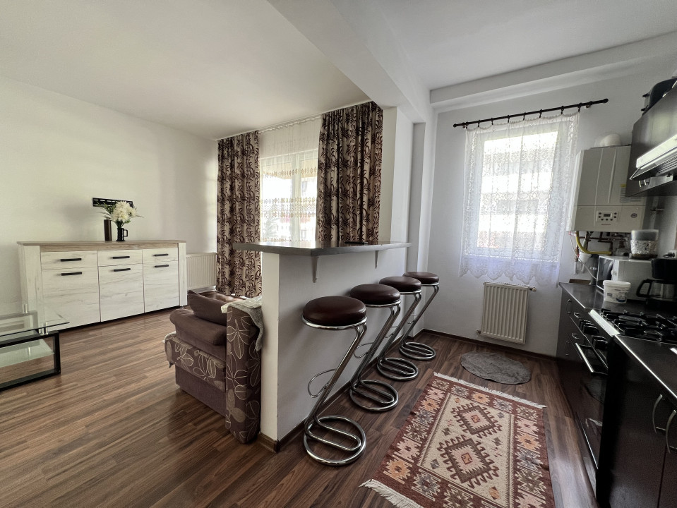 Apartament de 3 camere, 57 mp, etaj 1, str Porii