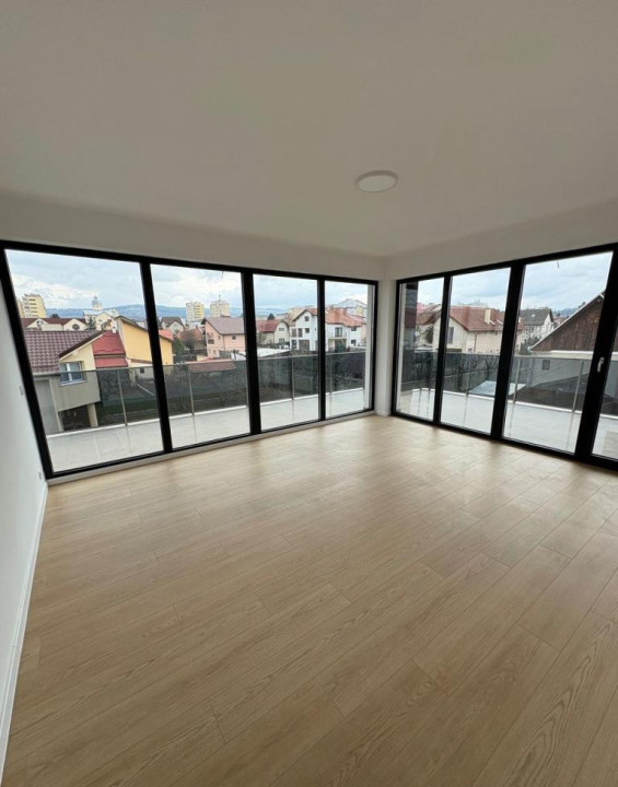 Casa 6 camere, 212 mp utili, 300 mp teren, finisata, zona Take Ionescu 