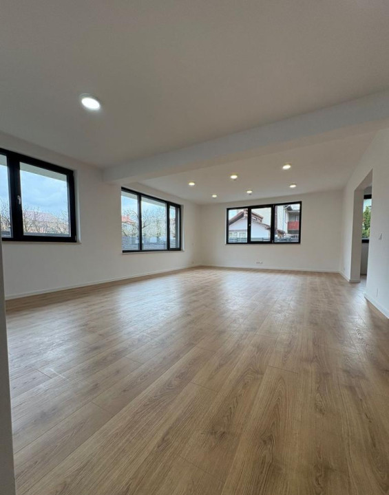 Casa 6 camere, 212 mp utili, 300 mp teren, finisata, zona Take Ionescu 