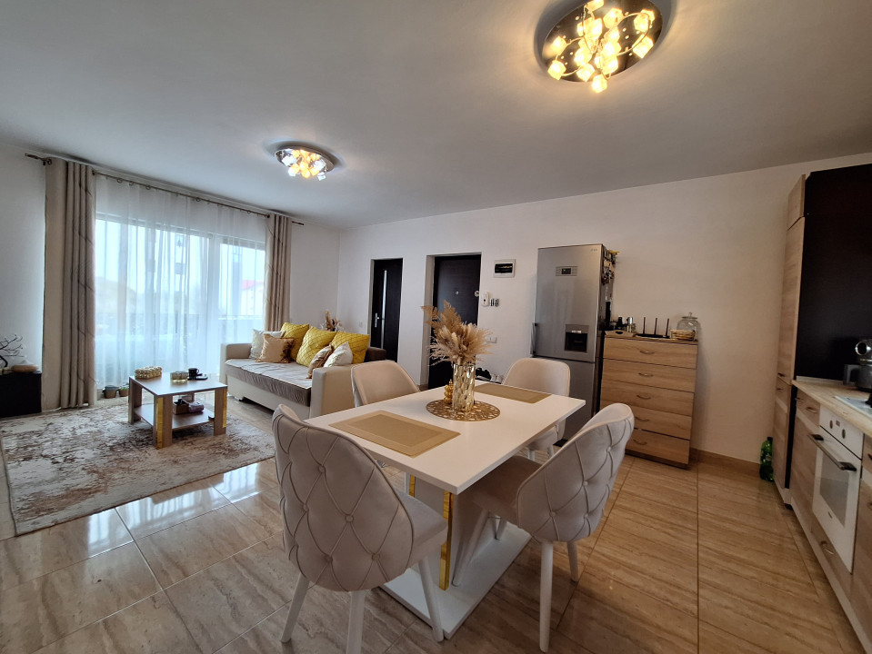 Apartament cu 3 camere, 60 mp, parcare, zona Teilor