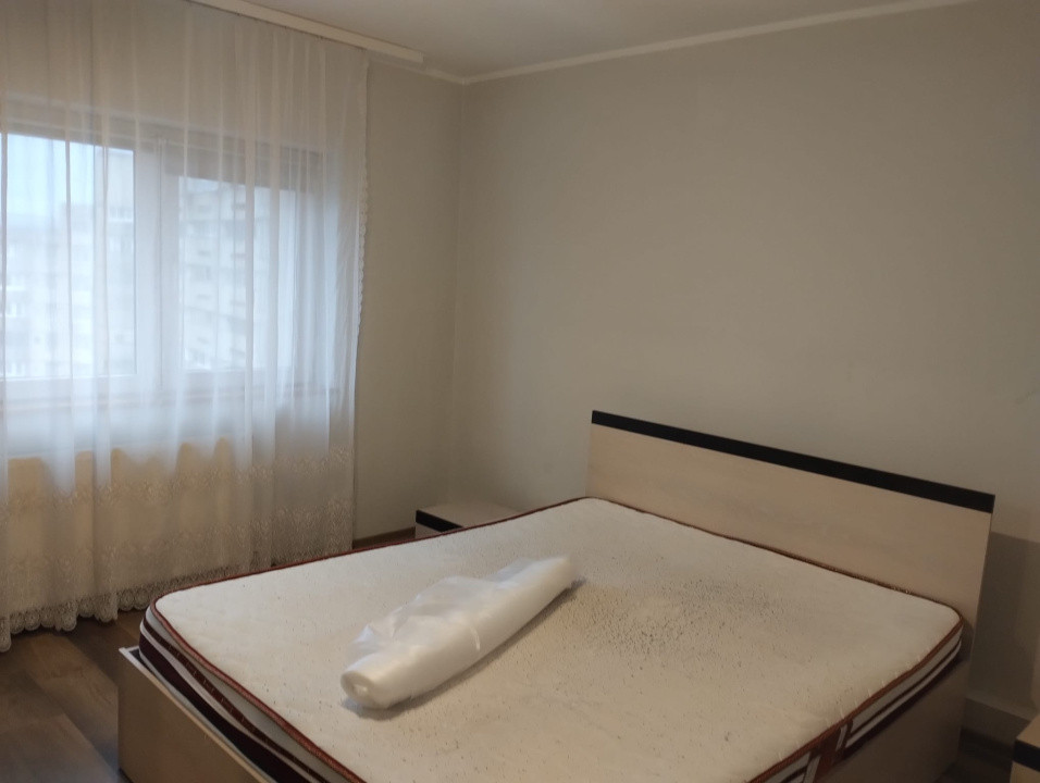 Apartament cu 2 camere decomandate Piata Marasti