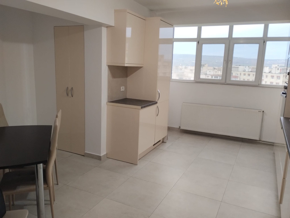 Apartament cu 2 camere decomandate Piata Marasti