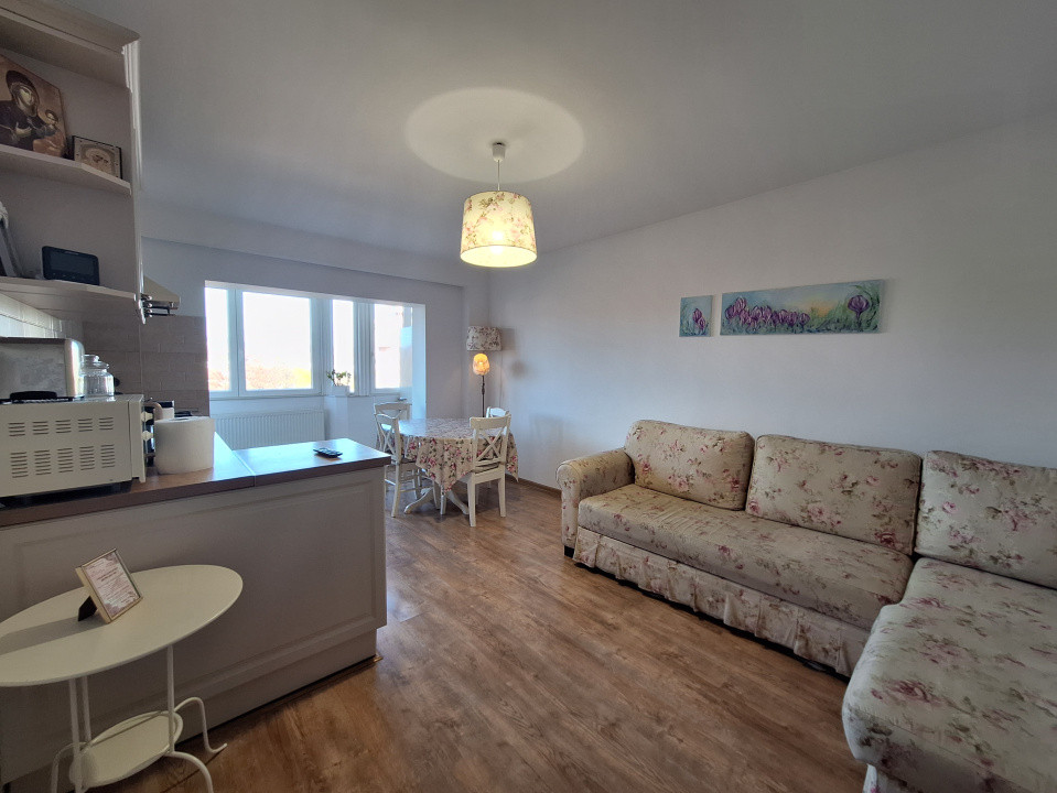 Apartament cu 3 camere, 60 mp, zona Calea Manastur