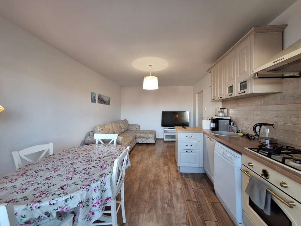 Apartament cu 3 camere, 60 mp, zona Calea Manastur