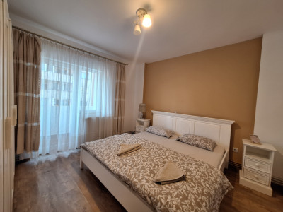 Apartament cu 3 camere, 60 mp, zona Calea Manastur