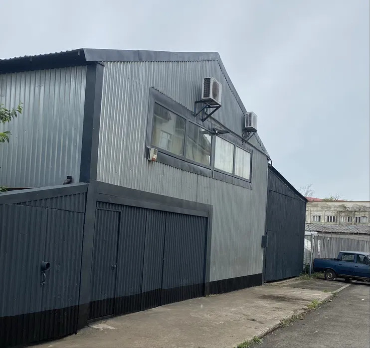 Se ofera spre inchiriere hala 