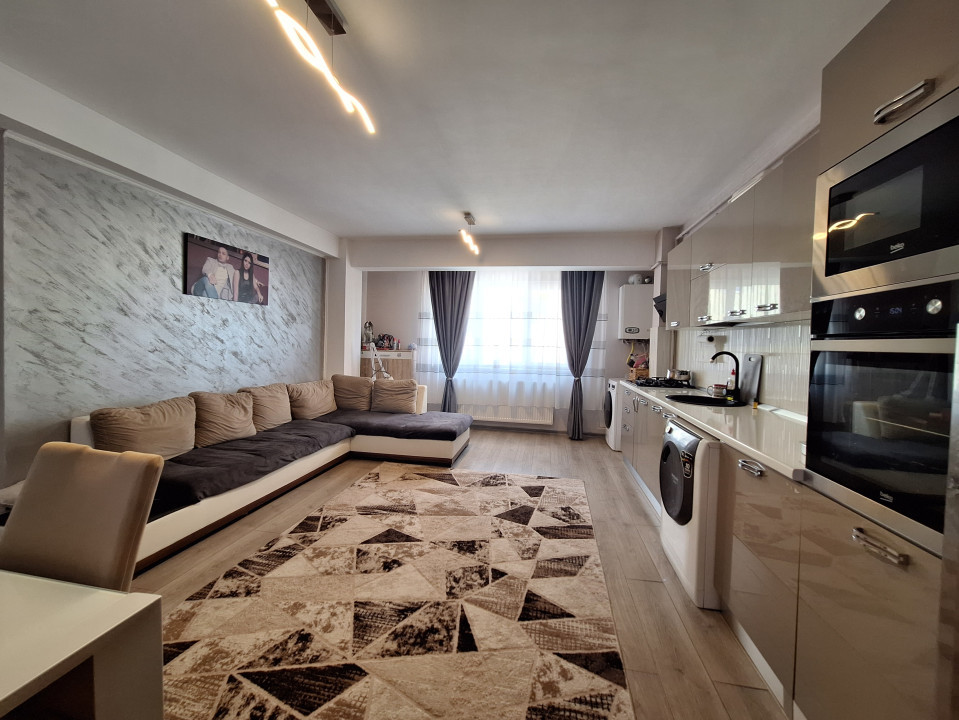 Apartament cu 2 camere, 52 mp, balcon, zona Cetatii