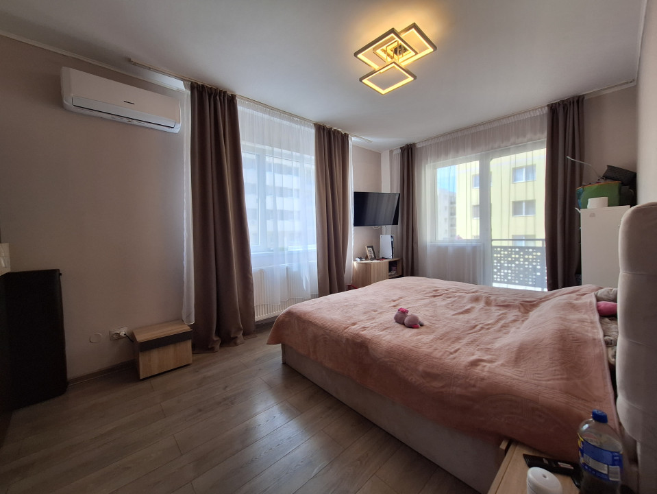 Apartament cu 2 camere, 52 mp, balcon, zona Cetatii