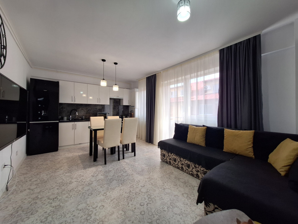 Apartament cu 3 camere, 54 mp, parcare, zona Florilor