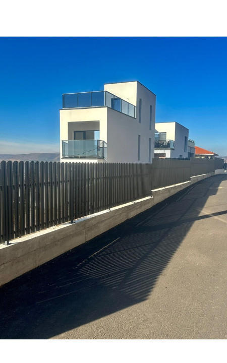 Casa individuala de vanzare, 138 mp ,zona Vivo