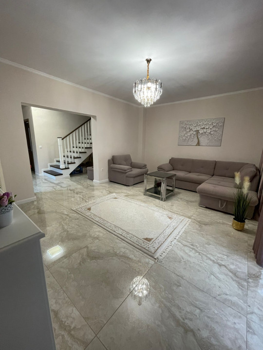 Duplex cu 4 camere, 3 bai, 3 parcari, ultrafinisat, zona Parcul Poligon