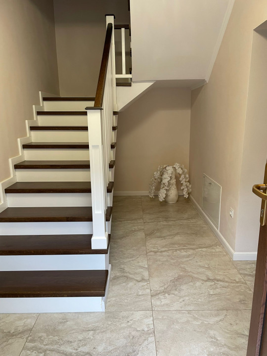 Duplex cu 4 camere, 3 bai, 3 parcari, ultrafinisat, zona Parcul Poligon