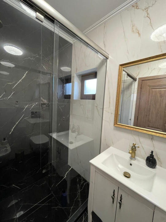 Duplex cu 4 camere, 3 bai, 3 parcari, ultrafinisat, zona Parcul Poligon