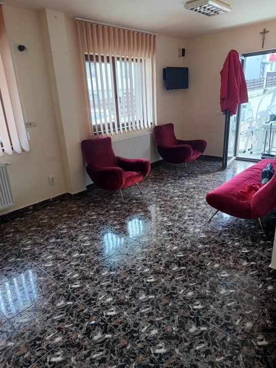 Apartament cu 2 camere si parcare in zona Parcului Poligon