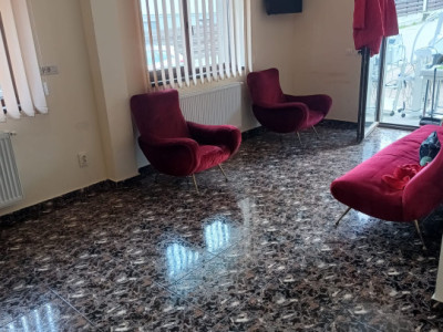 Apartament cu 2 camere si parcare in zona Parcului Poligon