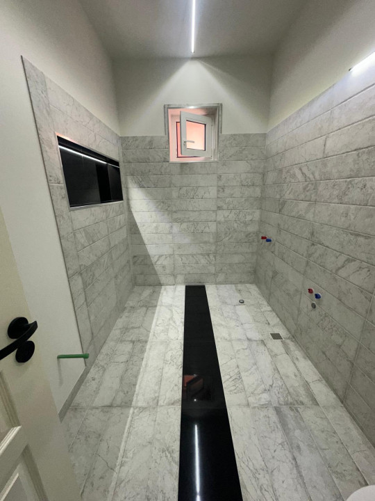 Apartament cu 2 camere si curte,zona Vivo