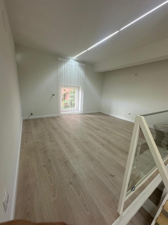 Apartament cu 2 camere si curte,zona Vivo