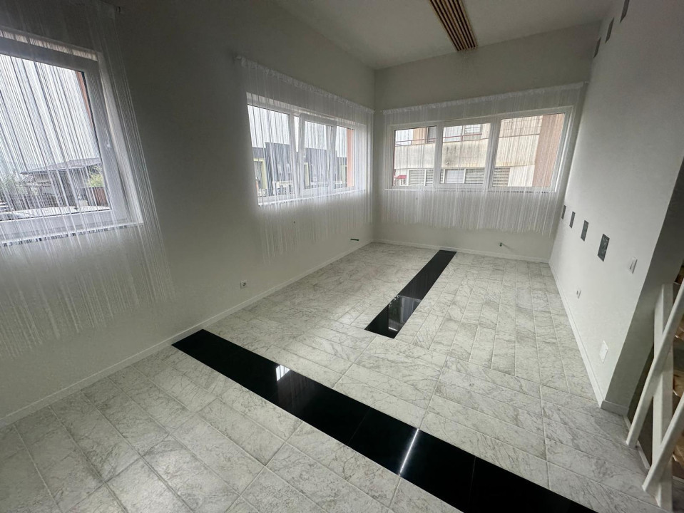 Apartament cu 2 camere si curte,zona Vivo