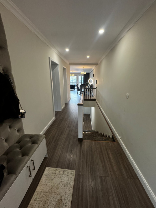 Casa tip duplex view superb zona Vivo 