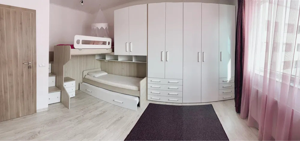 Apartament cu 3 camere, 83 mp, 2 bai, zona Stadionului