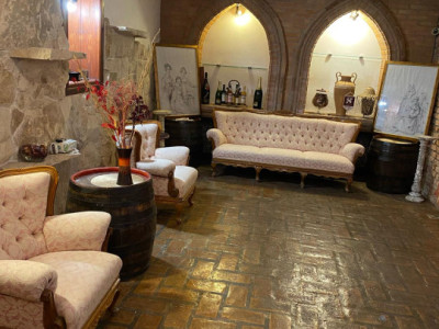 Spatiu comercial potrivit pentru Lounge, Bar, 130 MP, Semicentral