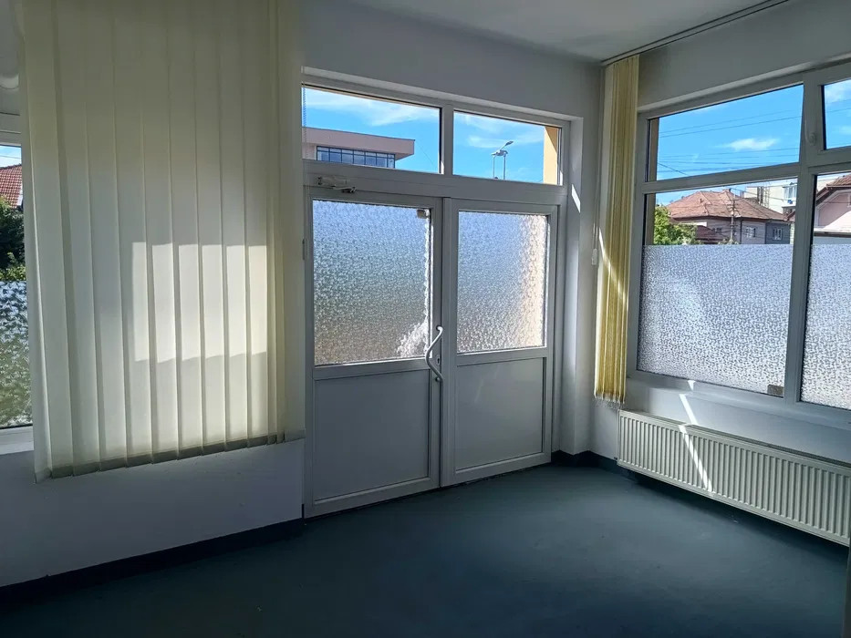 Spațiu autorizat producție aliemntară, 110 mp, zona străzii Maramureșului