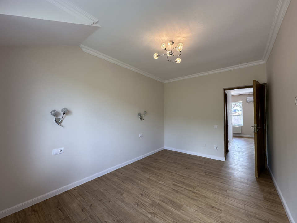 Apartament de 2 camere, 43 mp, recent finisat, parcare Stejarului