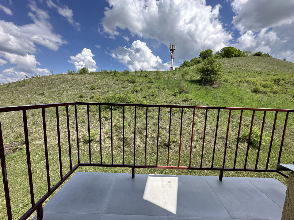 Apartament de 2 camere, 43 mp, recent finisat, parcare Stejarului