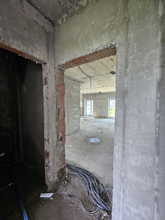 Apartament cu 3 cam, 100mp, LIFT, piscina, jacuzzi, zona Europa