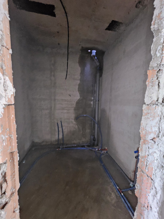 Apartament cu 3 cam, 100mp, LIFT, piscina, jacuzzi, zona Europa