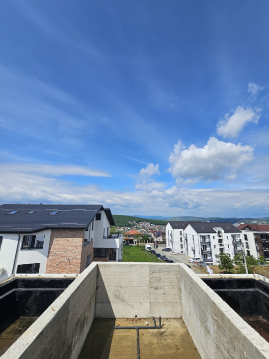 Apartament cu 3 cam, 100mp, LIFT, piscina, jacuzzi, zona Europa